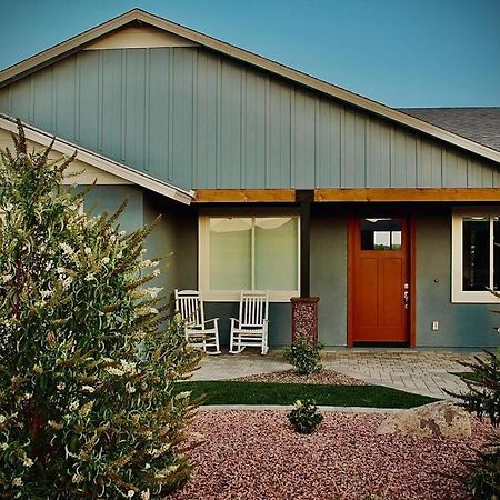 Modern 3 Bedroom Home Cottonwood Bagian luar foto