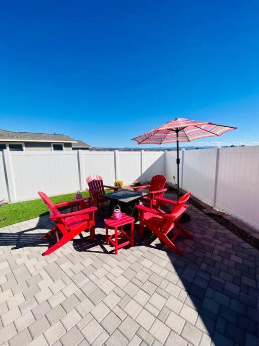 Modern 3 Bedroom Home Cottonwood Bagian luar foto