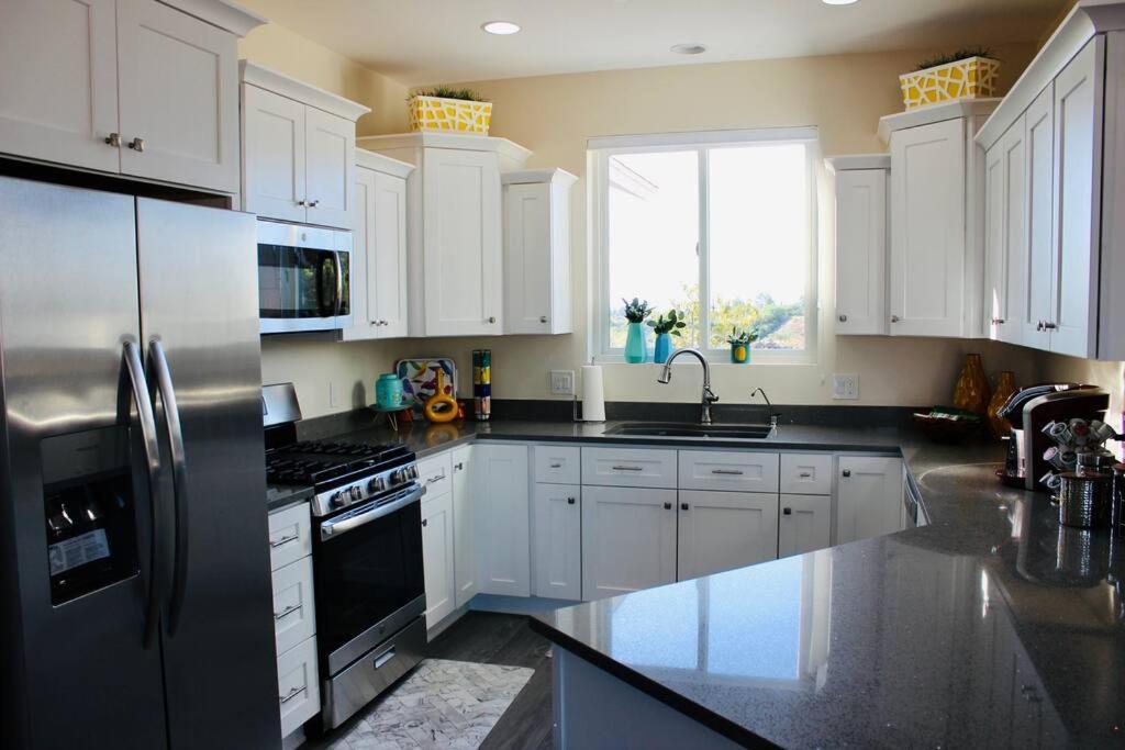 Modern 3 Bedroom Home Cottonwood Bagian luar foto